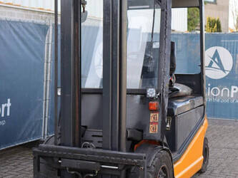 2003-still-r60-35-1444523-46723667