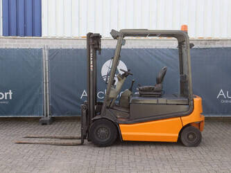 2002-still-r60-30-1444525-46723699