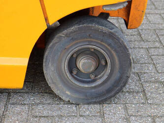 2002-still-r60-30-1444525-46723713