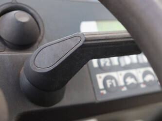 2002-still-r60-30-1444525-46723722