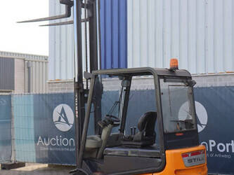 2002-still-r60-30-1444525-46723728