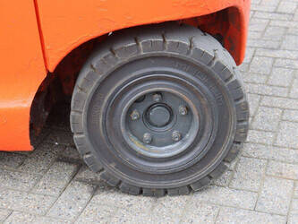 2018-linde-e40h-01-600-46723787