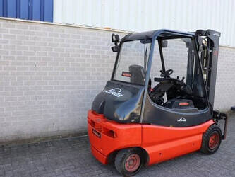 2003-linde-e30-02-1444530-46723853