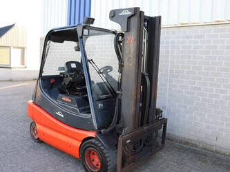 2003-linde-e30-02-1444530-46723854