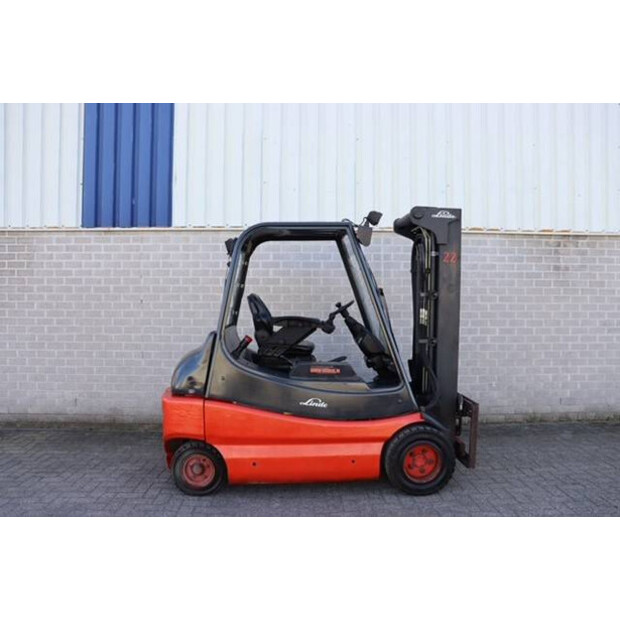 2003 Linde E30-02-46723856