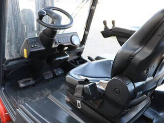 2003-linde-e30-02-1444530-46723858