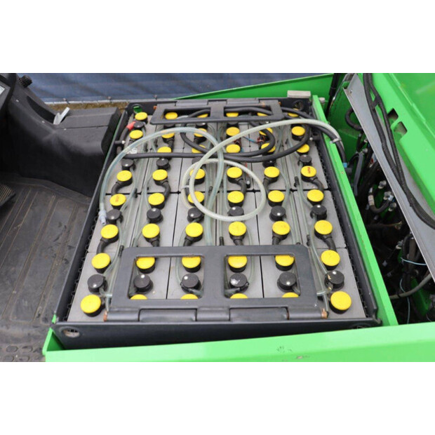 2011 سيساب B318-46724121