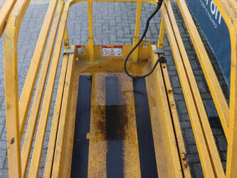 2012-haulotte-compact-8-1444550-46724406