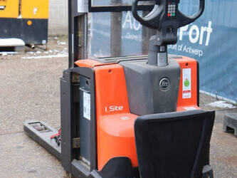 2015-bt-swe200d-1444554-46724483