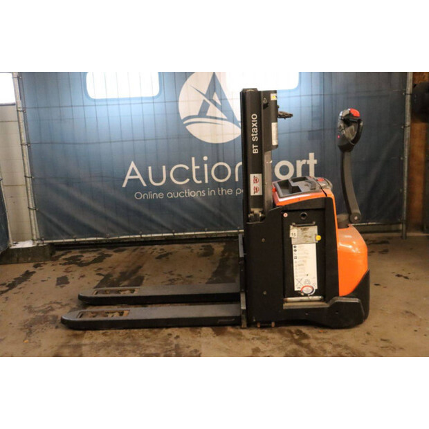 2013 BT SWE200D-46724575