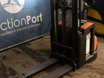 2013-bt-swe200d-1444557-46724582