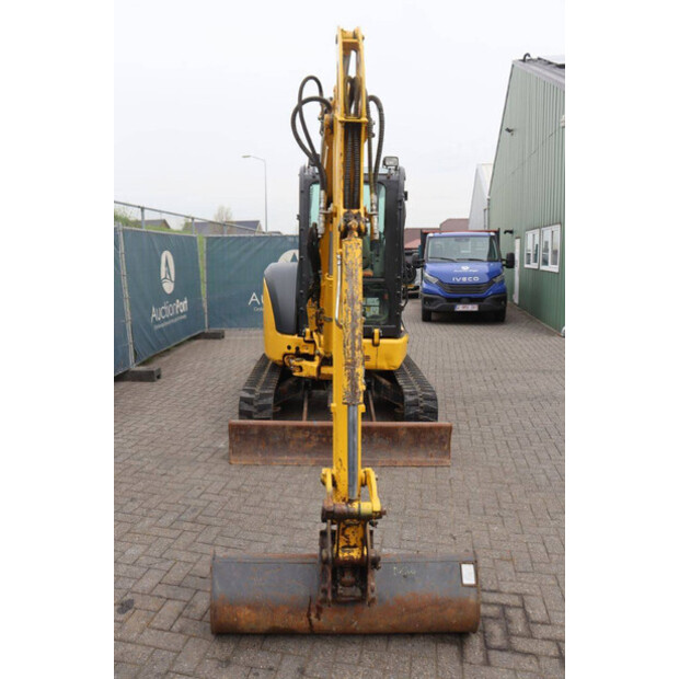 2018 كوماتسو PC35MR-5-46724629