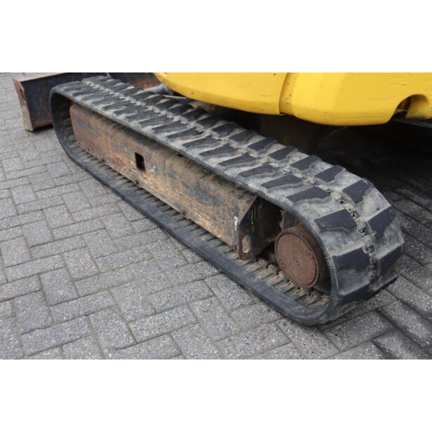 2018 كوماتسو PC35MR-5-46724643