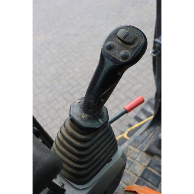 2018 كوماتسو PC35MR-5-46724656