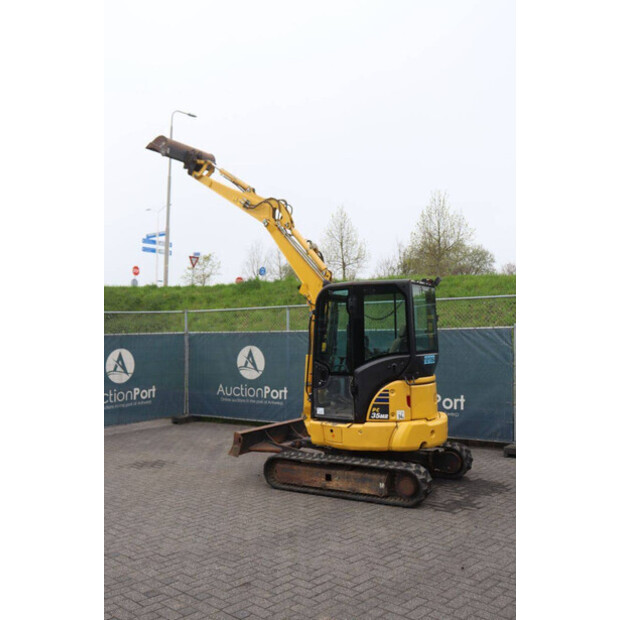 2018 كوماتسو PC35MR-5-46724659