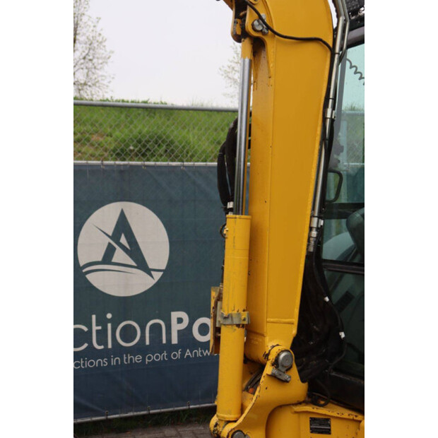 2018 كوماتسو PC35MR-5-46724661