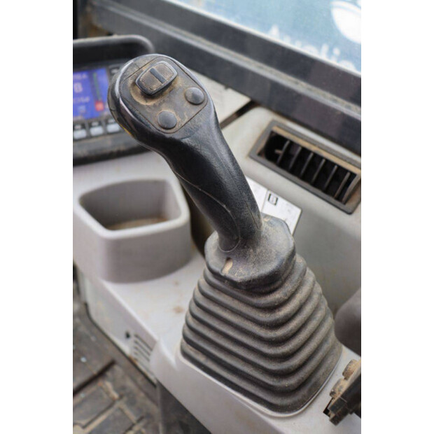 2018 كوماتسو PC55MR-5M0-46724692