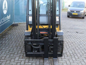 2013-yale-glp30vx-1444572-46725067