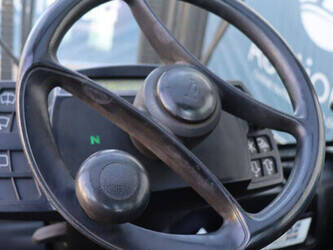 2013-yale-glp30vx-1444572-46725084