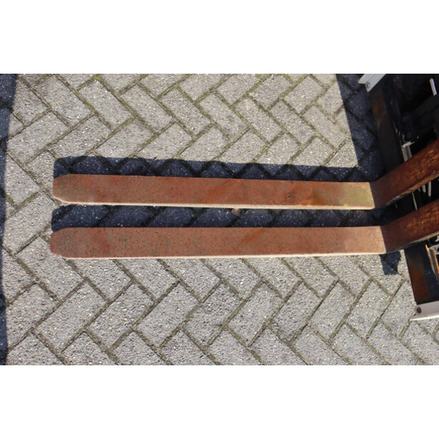 2014 يال GLP16VX-46725137