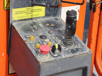 2006-jlg-4069le-1444583-46725444