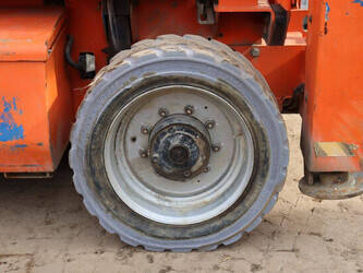 2002-jlg-4069le-1444585-46725493