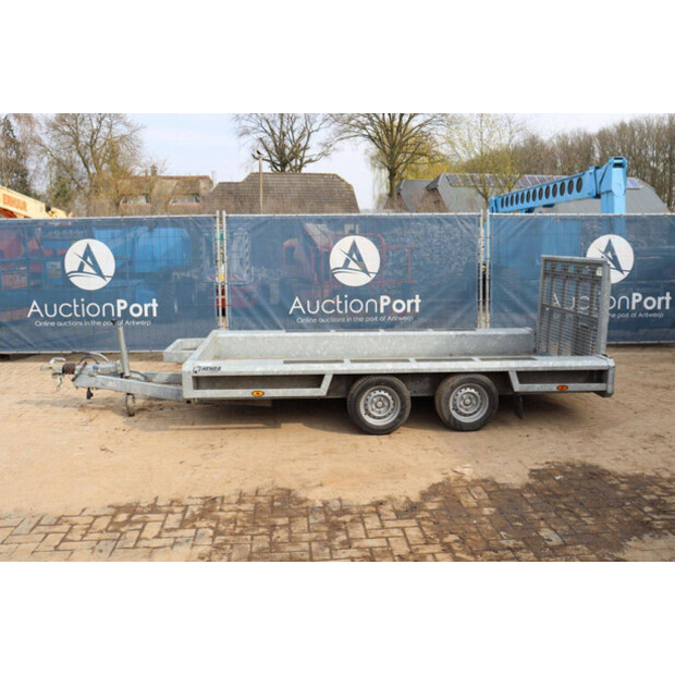 2020 Henra MT35-46725569