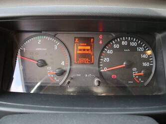 nissan-nt500-1444592-46725710