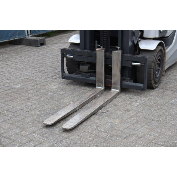 2019 Still RX60-25-46725790