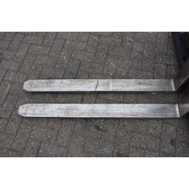 2019 Still RX60-25-46725791