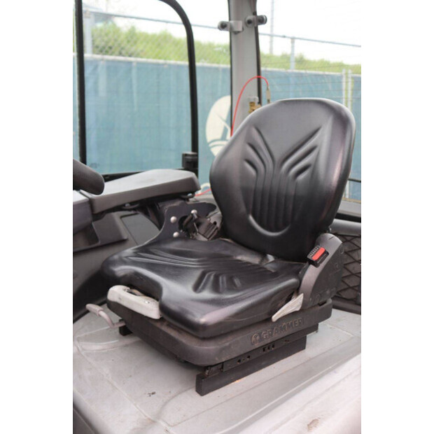 2019 Still RX60-25-46725801