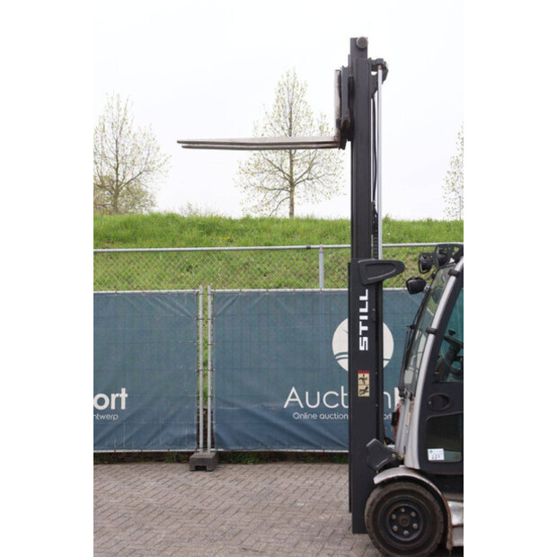 2019 Still RX60-25-46725813