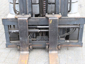 2006-still-rx60-20-1444597-46725825