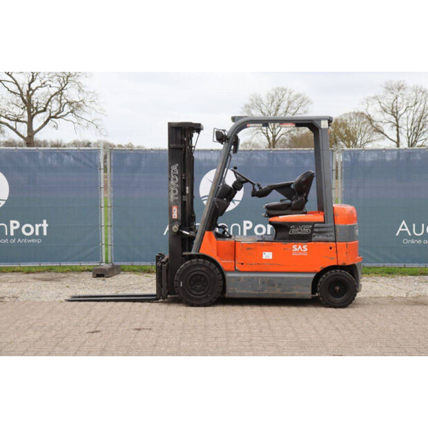 2010 Toyota 7FBMF25-46725955