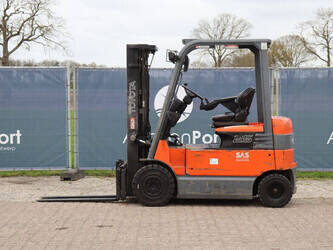 2010-toyota-7fbmf25-1444601-46725955