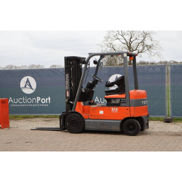 2010 Toyota 7FBMF25-46725956