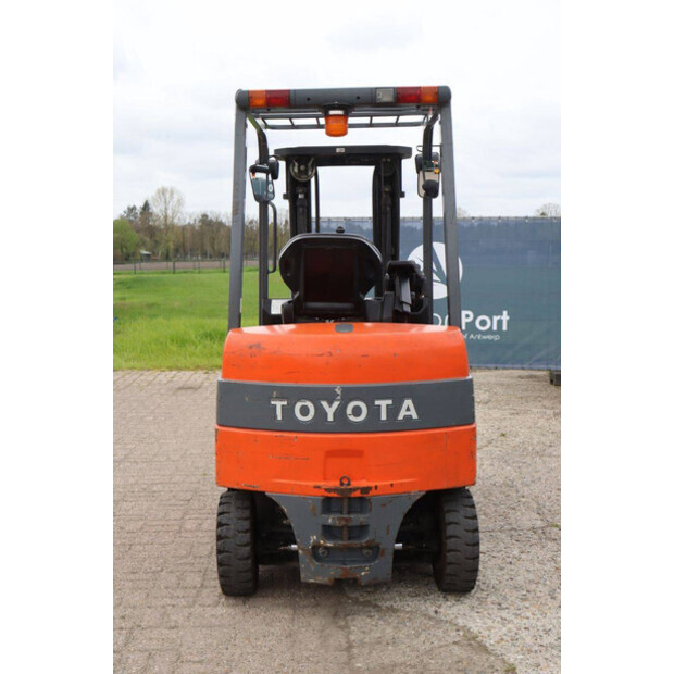 2010 Toyota 7FBMF25-46725958