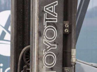 2010-toyota-7fbmf25-1444601-46725965