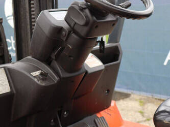 2010-toyota-7fbmf25-1444601-46725975