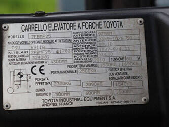2010-toyota-7fbmf25-1444601-46725983