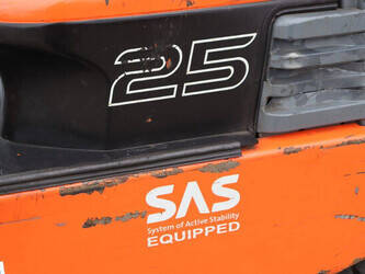 2010-toyota-7fbmf25-1444601-46725984