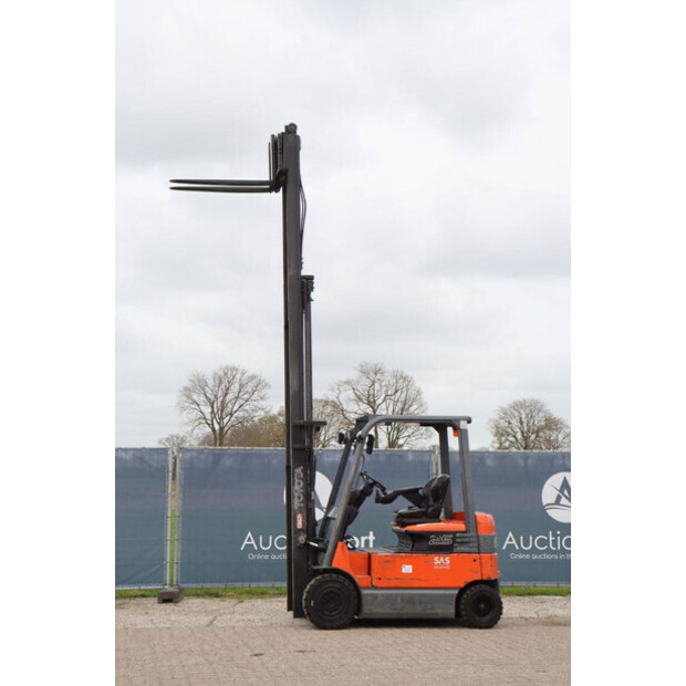 2010 Toyota 7FBMF25-46725987