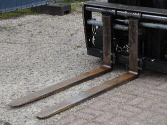 2018-toyota-8fbe16t-1444605-46726118