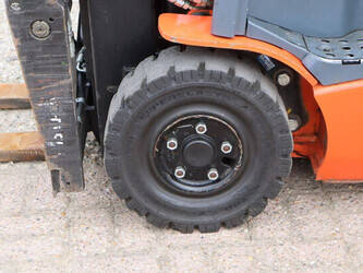 2018-toyota-8fbe16t-1444605-46726122