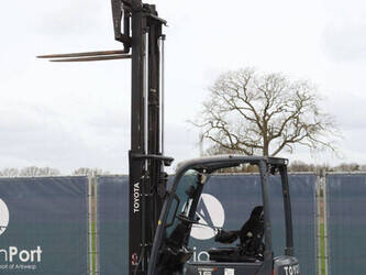 2018-toyota-8fbe16t-1444605-46726145