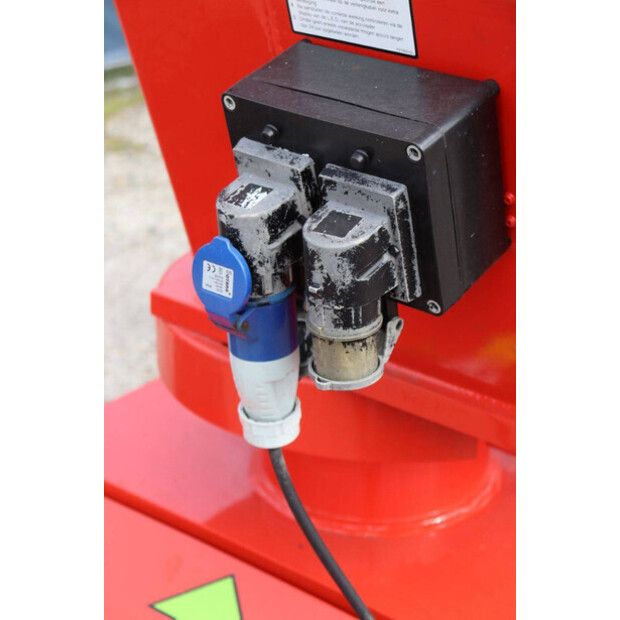 2001 نيفتيليفت HR10E-46726251