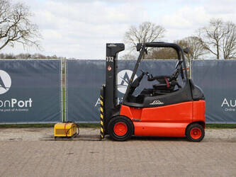 2005-linde-e30-03-600-1444612-46726304