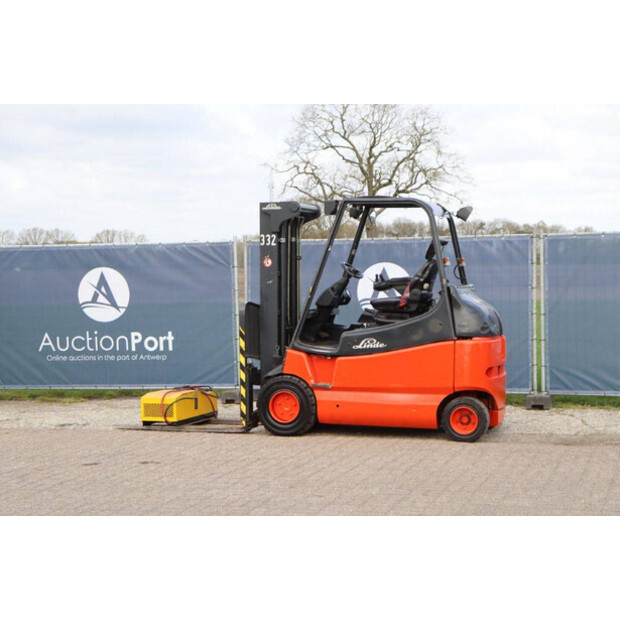 2005 Linde E30-03-600-46726305