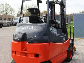 2005-linde-e30-03-600-1444612-46726308