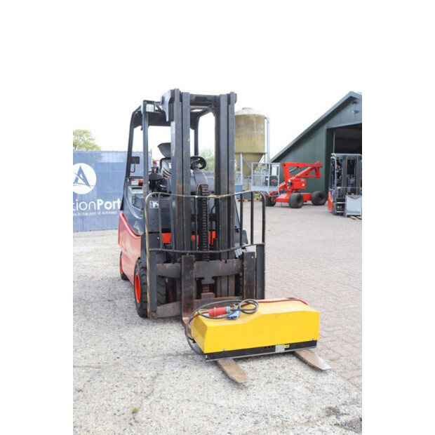 2005 Linde E30-03-600-46726309